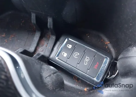 2025 Jeep Grand Cherokee Altitude X 4X4 from USA, damaged, VIN 1C4RJHAG8SC295221